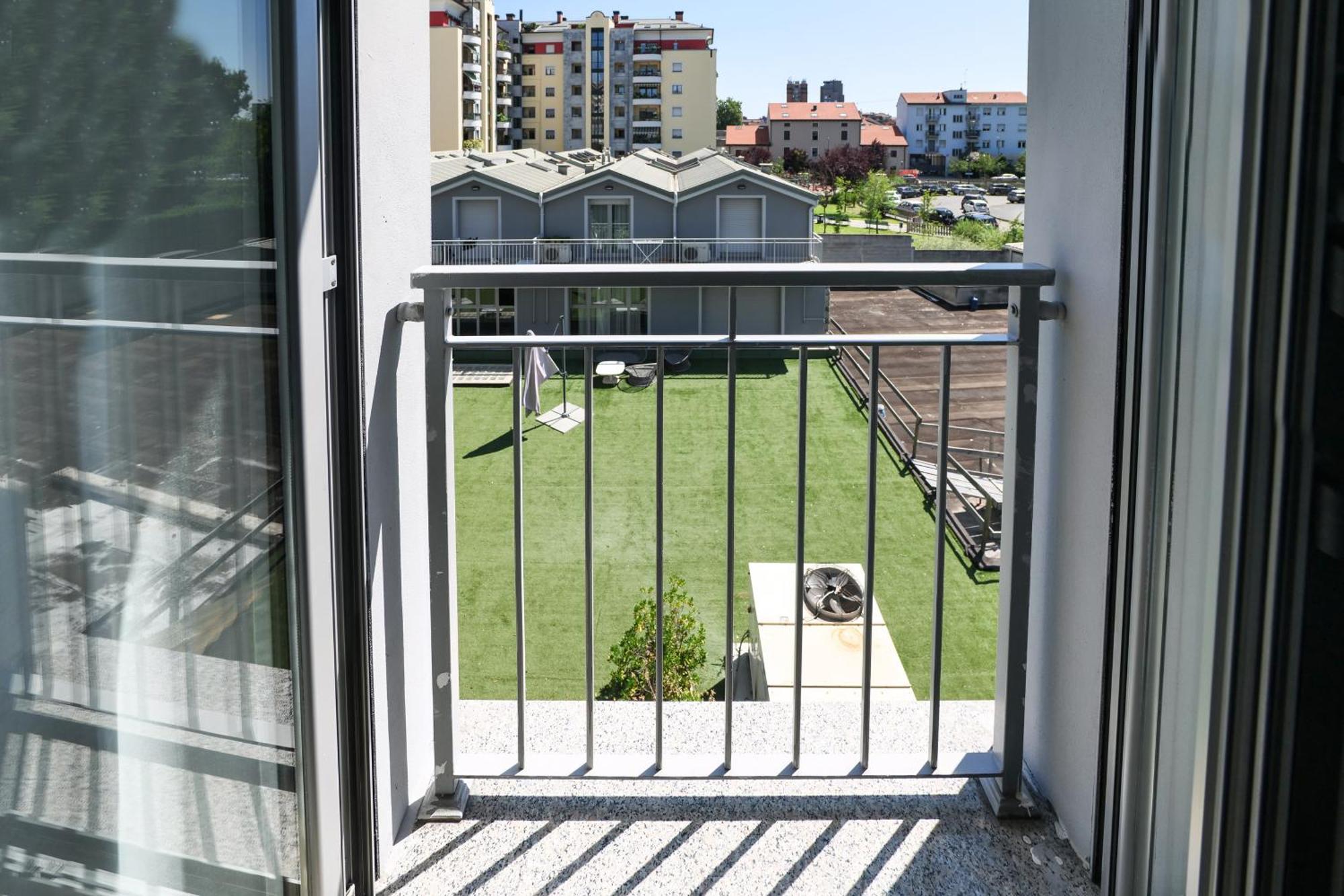 Appartamento Primopiano - Bonomi Milano Esterno foto